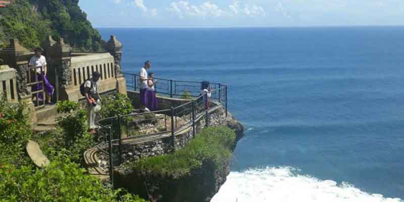Nusa Dua Uluwatu Tour Package is Bali tour package with visiting the best tourist support in Nusa Dua, Uluwatu and some interesting place in south part of Bali area in one day tour