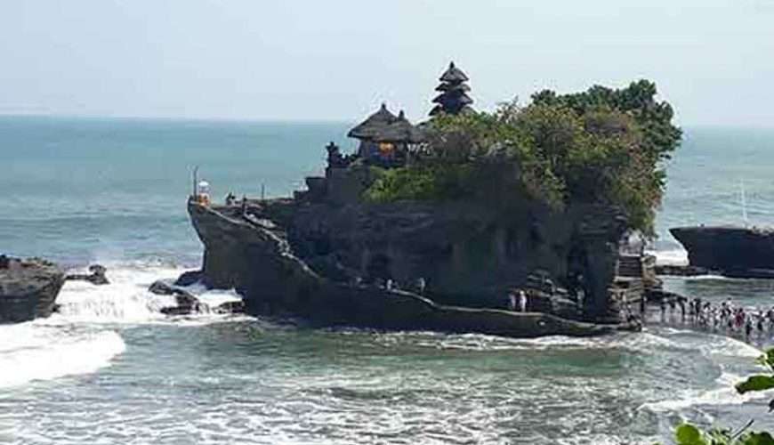 Tanah Lot Temple Bali – Best Place to See Sunset in Bali