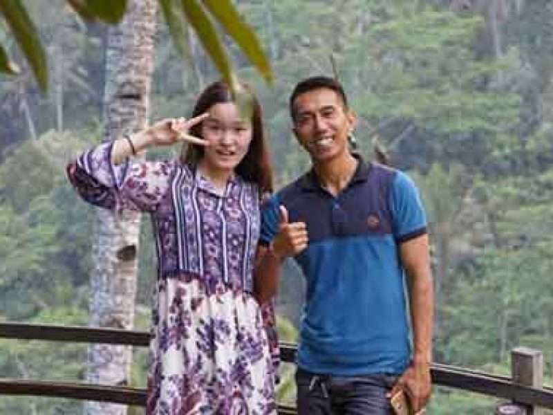 Chinese speaking tour guide bali