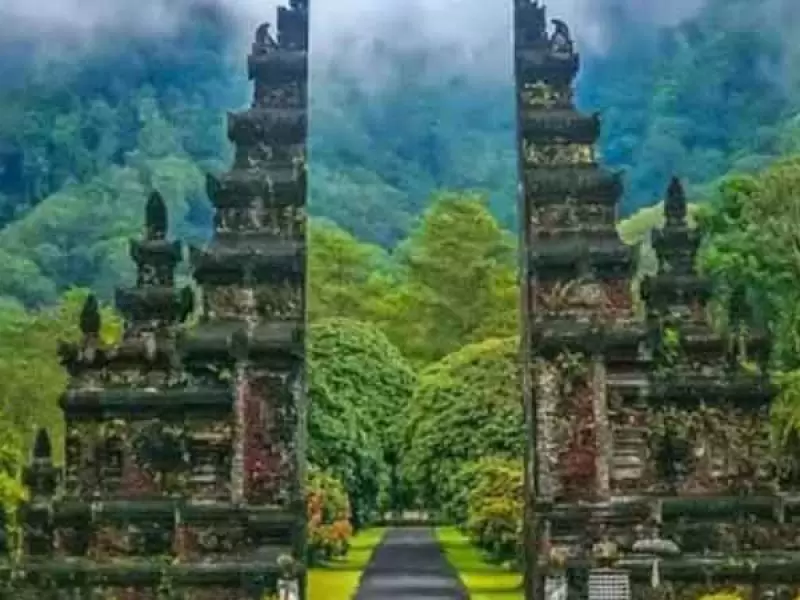 Bali Handara Gate | The Heaven of Bali Handara Gate