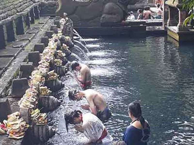 Tirta Empul Temple – Holy Water Temple Tampaksiring Bali