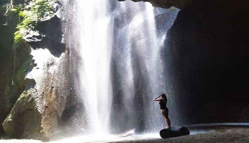 Goa Raja Waterfall Bangli